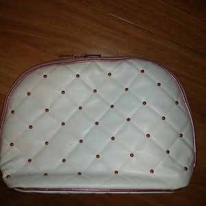 Extra large cosmetic bag
